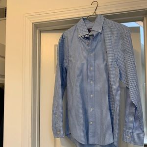 Men’s Vineyard Vines shirt